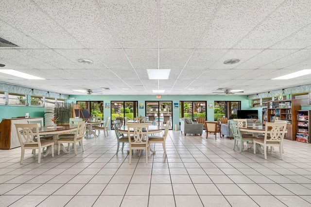 1000 NW 13th Street 213a, Boca Raton, FL 33486