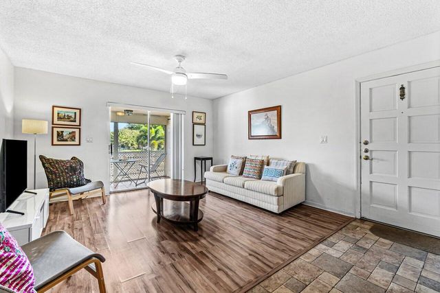1000 NW 13th Street 213a, Boca Raton, FL 33486