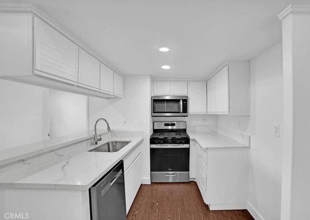 12601 Van Nuys 241, Pacoima, CA 91331