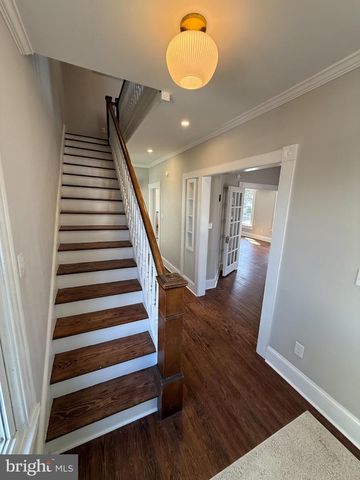 10 W END AVE, Cambridge, MD 21613