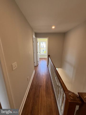 10 W END AVE, Cambridge, MD 21613