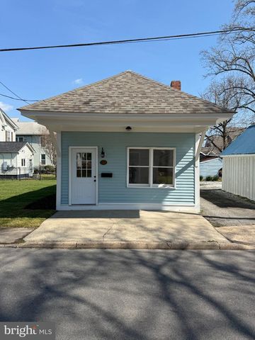 10 W END AVE, Cambridge, MD 21613