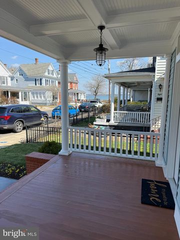 10 W END AVE, Cambridge, MD 21613