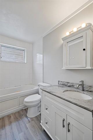 2130 NE 42nd Court 4, Lighthouse Point, FL 33064