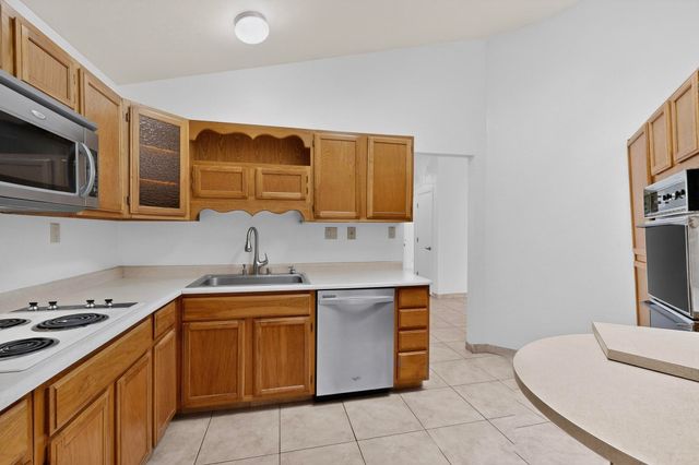 1638 Betts Court NE, Albuquerque, NM 87112