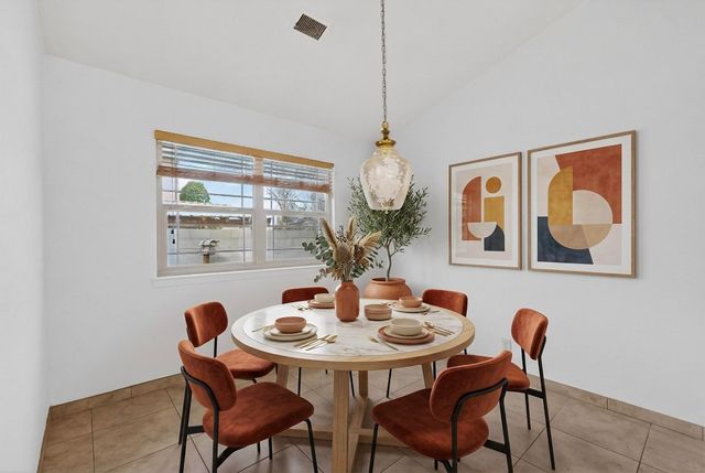 1638 Betts Court NE, Albuquerque, NM 87112