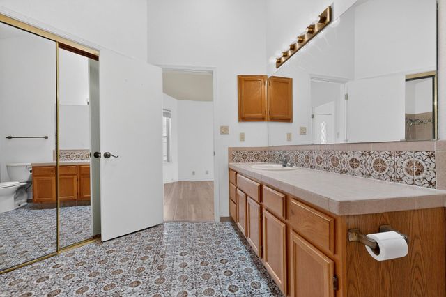 1638 Betts Court NE, Albuquerque, NM 87112