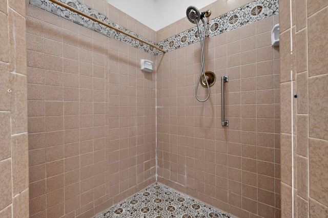 1638 Betts Court NE, Albuquerque, NM 87112