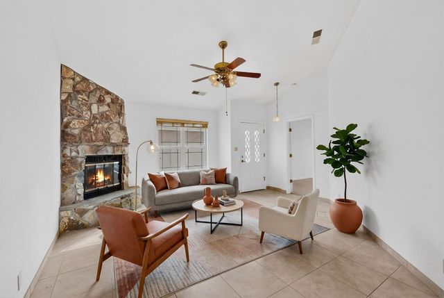 1638 Betts Court NE, Albuquerque, NM 87112