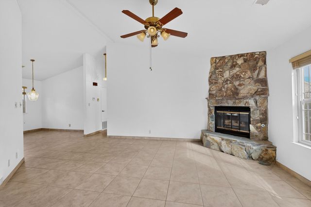 1638 Betts Court NE, Albuquerque, NM 87112