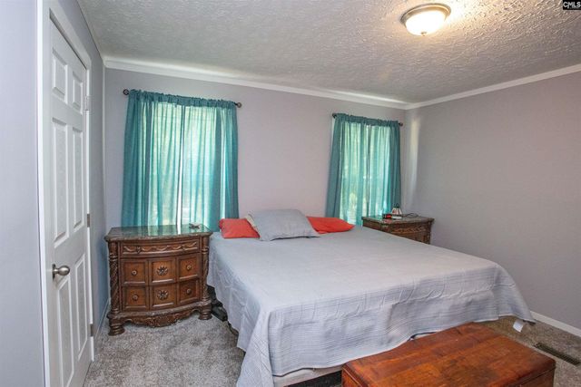 1279 N Highway 1 Highway, Cassatt, SC 29032