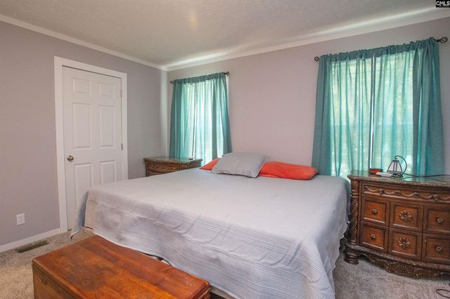 1279 N Highway 1 Highway, Cassatt, SC 29032