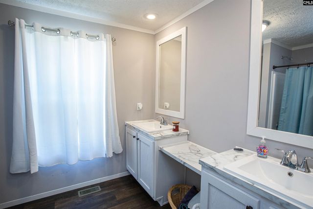 1279 N Highway 1 Highway, Cassatt, SC 29032