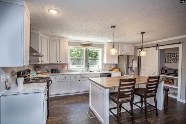1279 N Highway 1 Highway, Cassatt, SC 29032