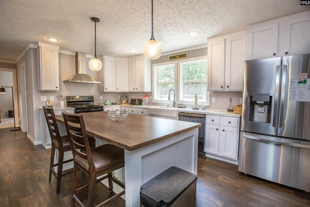 1279 N Highway 1 Highway, Cassatt, SC 29032