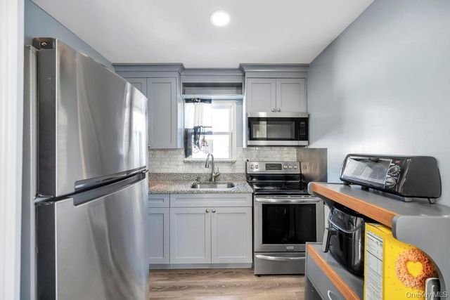 1333 5th Avenue, Bay Shore, NY 11706