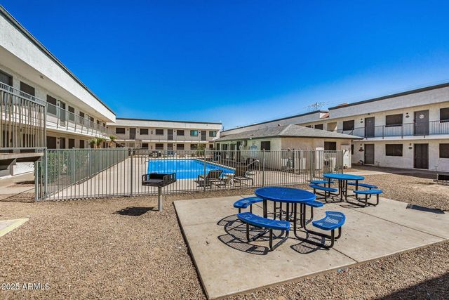 18202 N Cave Creek Road 209, Phoenix, AZ 85032