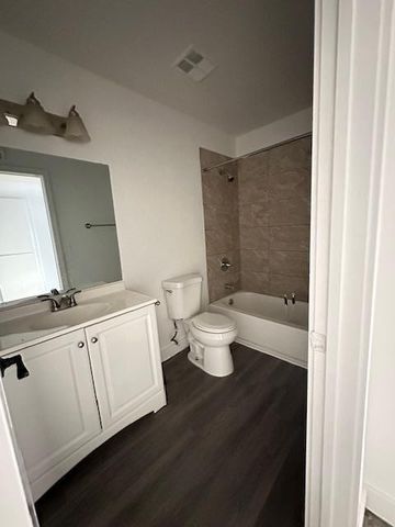 18202 N Cave Creek Road 209, Phoenix, AZ 85032