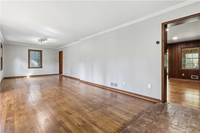 1367 Lansdowne Court SW, Marietta, GA 30008