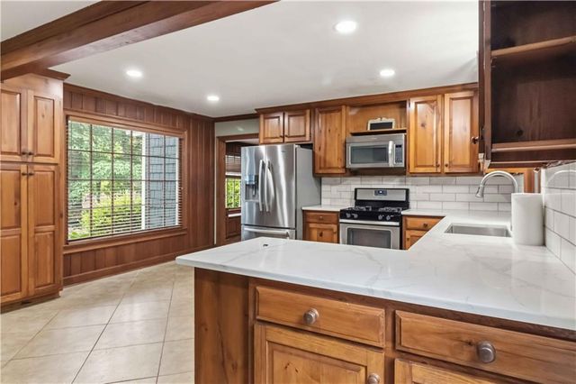 1367 Lansdowne Court SW, Marietta, GA 30008