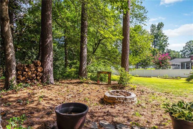1367 Lansdowne Court SW, Marietta, GA 30008