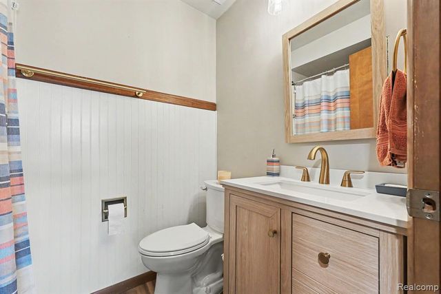 2037 W Park Drive, Algonac, MI 48001