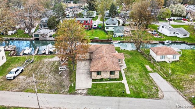 2037 W Park Drive, Algonac, MI 48001