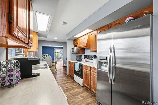 2037 W Park Drive, Algonac, MI 48001