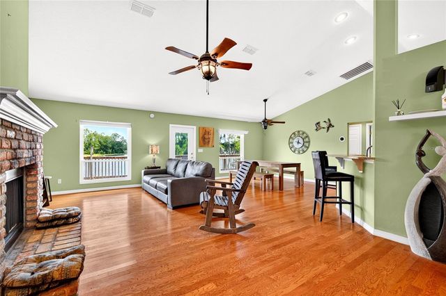 13059 NE 7TH LOOP, Silver Springs, FL 34488