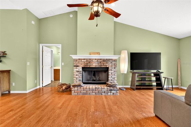 13059 NE 7TH LOOP, Silver Springs, FL 34488