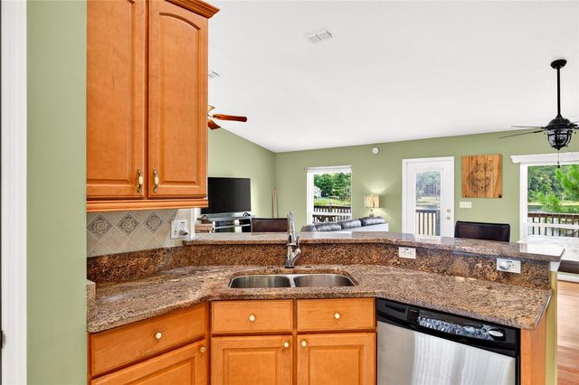13059 NE 7TH LOOP, Silver Springs, FL 34488