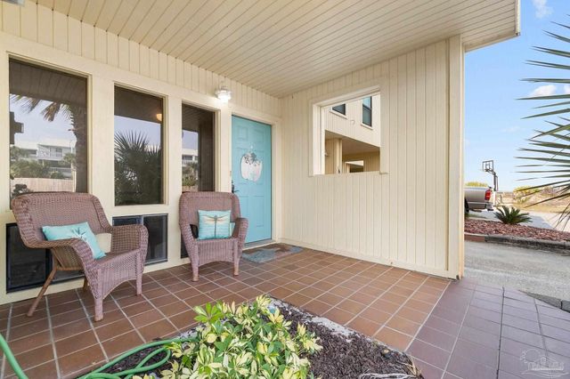 8520 Gulf Blvd 15, Navarre Beach, FL 32566