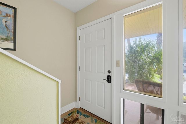 8520 Gulf Blvd 15, Navarre Beach, FL 32566