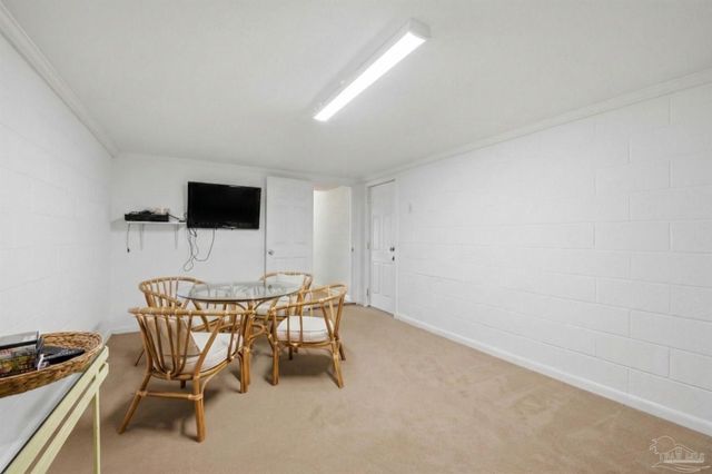 8520 Gulf Blvd 15, Navarre Beach, FL 32566