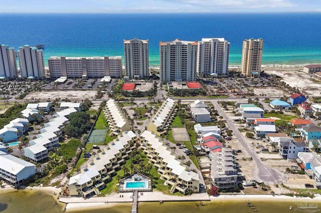 8520 Gulf Blvd 15, Navarre Beach, FL 32566