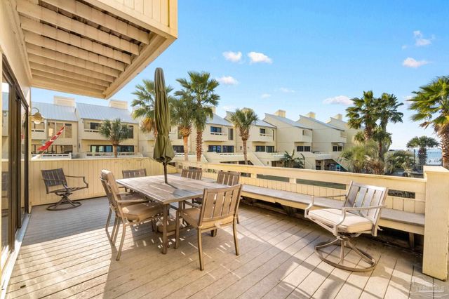 8520 Gulf Blvd 15, Navarre Beach, FL 32566