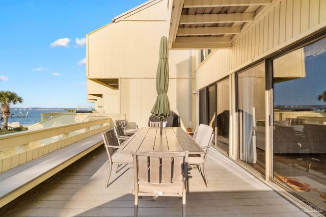 8520 Gulf Blvd 15, Navarre Beach, FL 32566