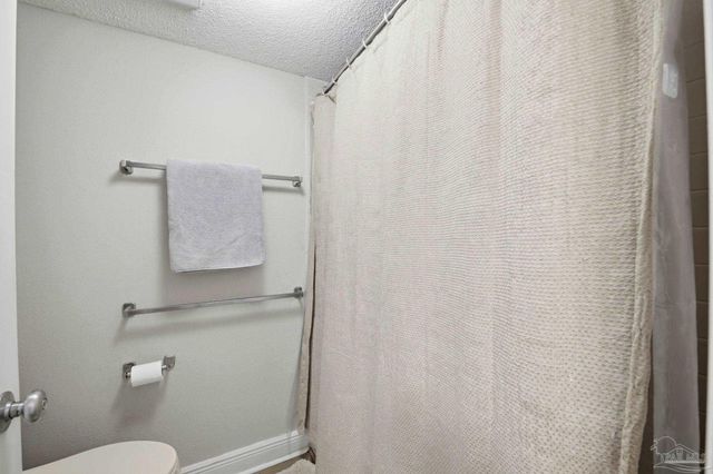 8520 Gulf Blvd 15, Navarre Beach, FL 32566