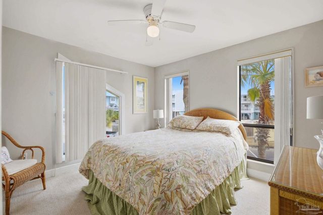 8520 Gulf Blvd 15, Navarre Beach, FL 32566