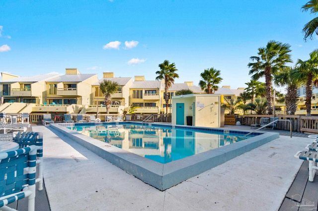 8520 Gulf Blvd 15, Navarre Beach, FL 32566