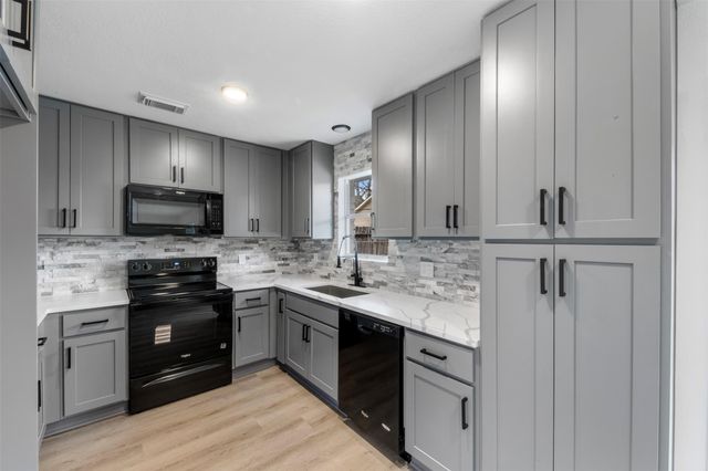 5734 Farwell Drive, Houston, TX 77035