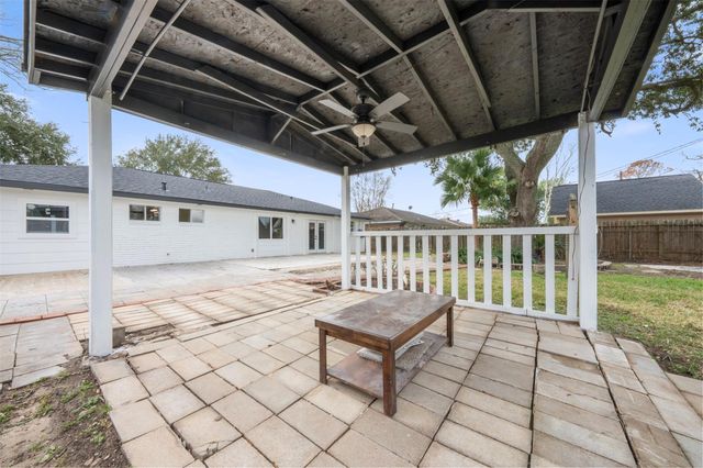 5734 Farwell Drive, Houston, TX 77035