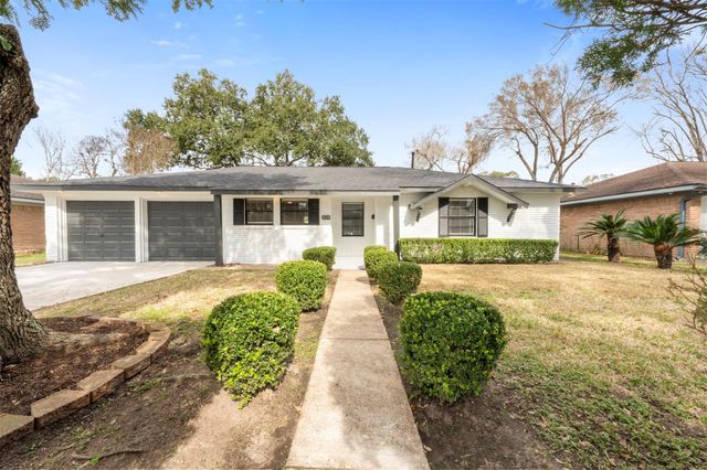 5734 Farwell Drive, Houston, TX 77035
