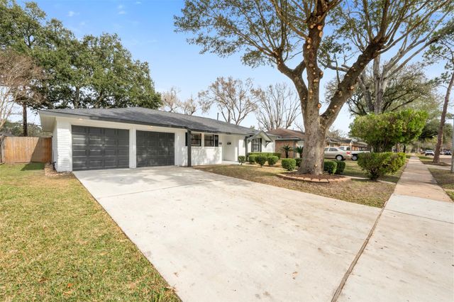 5734 Farwell Drive, Houston, TX 77035