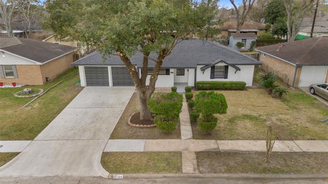 5734 Farwell Drive, Houston, TX 77035