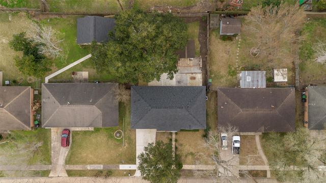 5734 Farwell Drive, Houston, TX 77035