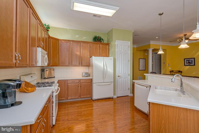 21 SAWGRASS ST, Jackson, NJ 08527