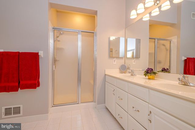 21 SAWGRASS ST, Jackson, NJ 08527