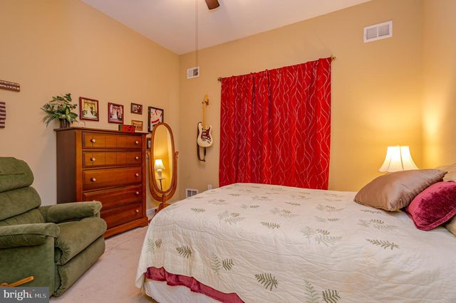 21 SAWGRASS ST, Jackson, NJ 08527