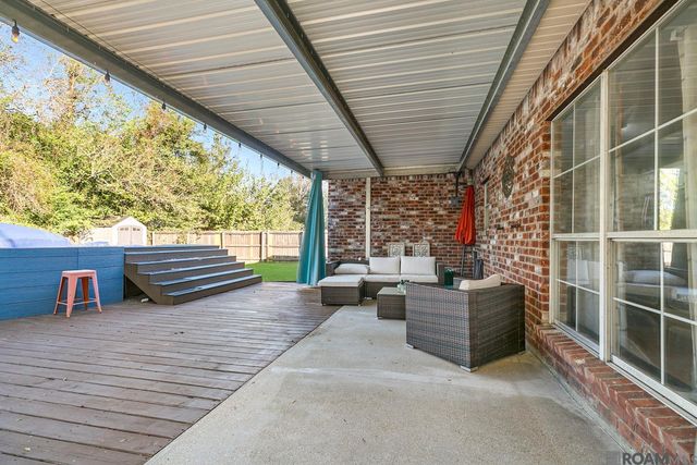 16369 W Great Oak Ct, Prairieville, LA 70769